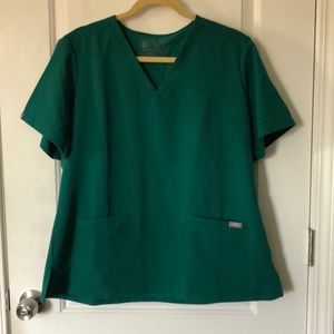 FIGS two pocket scrub top
